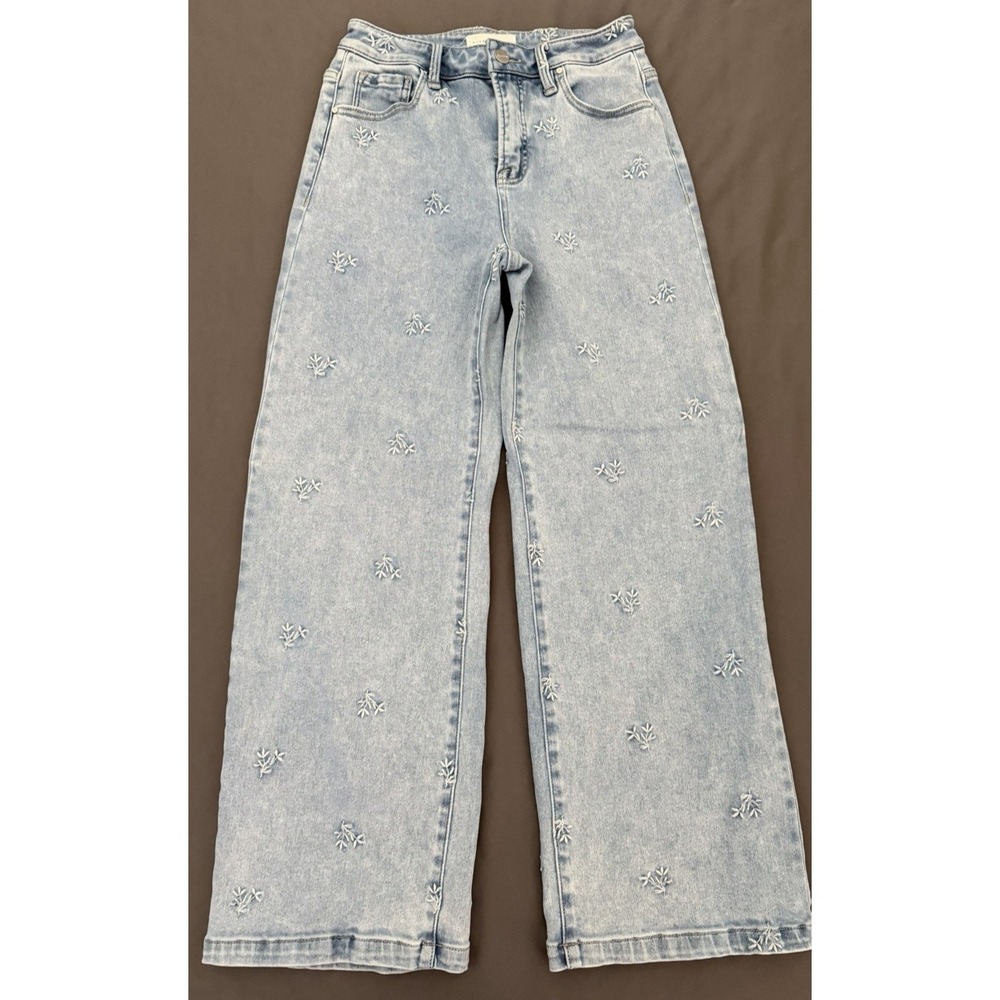 RISEN High Rise Wide Leg Jeans Womens Size 3/26 Flower Embroidered Crop Denim